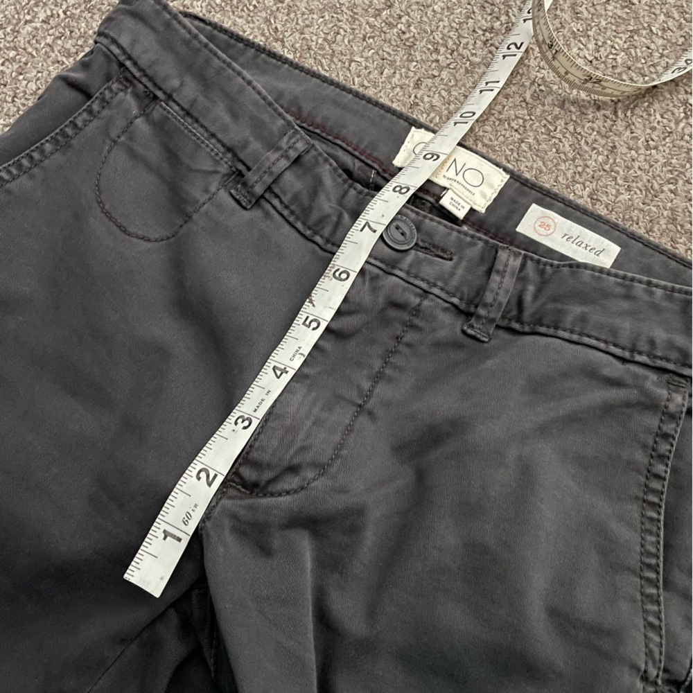 Chino by Anthropologie Dark Grey Boho Casual Relaxed Fit Chino Pants Size 25 - Picture 6 of 6